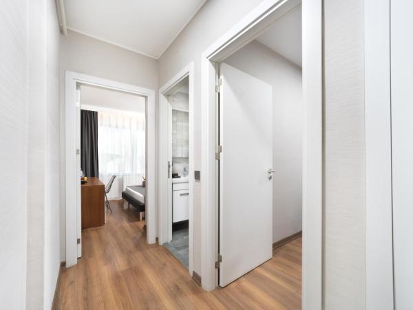 Nish Suites Atasehir : photo 9 de la chambre chambre triple deluxe