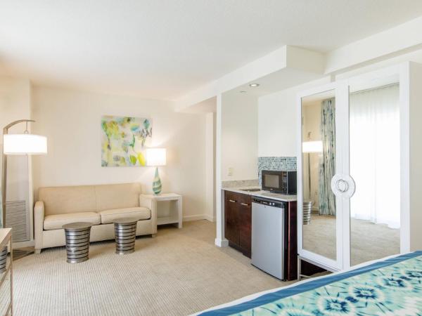 Marriott Vacation Club®, South Beach    : photo 2 de la chambre studio lit queen-size avec canapé-lit