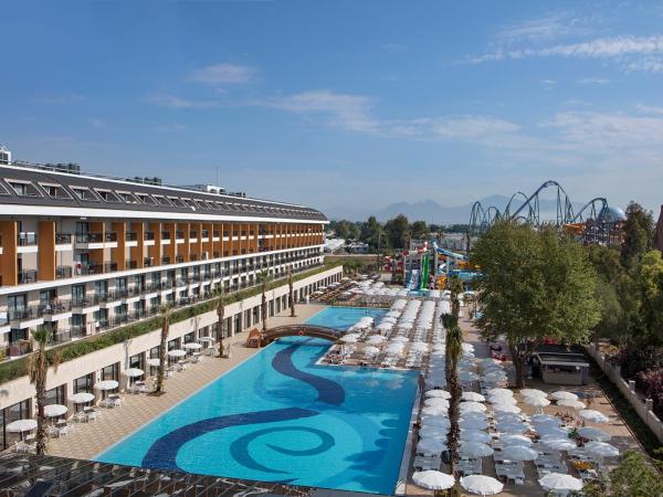 Aydinbey Queen's Palace & SPA : photo 5 de la chambre chambre double - vue sur piscine