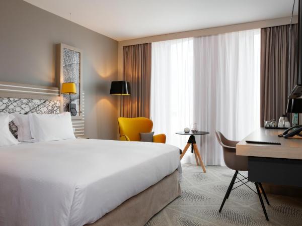 Hilton Garden Inn Bordeaux Centre : photo 1 de la chambre chambre lit king-size