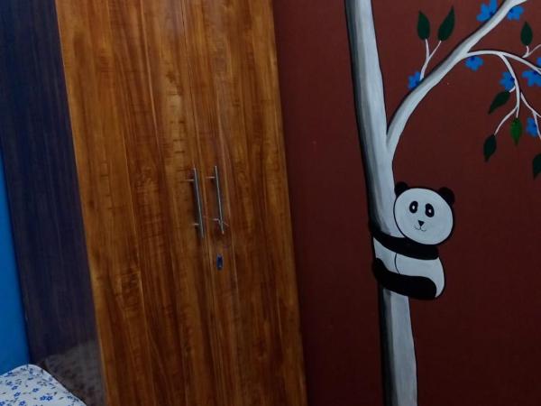 Blue Cherry Guest House : photo 1 de la chambre chambre double Économique