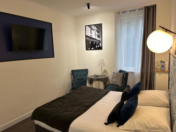Le Grand Hôtel Mont Dore : photo 4 de la chambre chambre double - accessible aux personnes à mobilité réduite