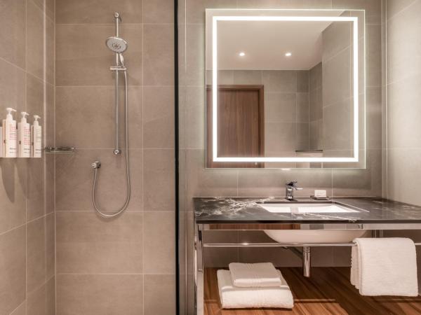 Geneva Marriott Hotel : photo 1 de la chambre chambre lits jumeaux deluxe