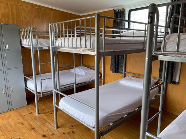 Rotorua Thermal Holiday Park : photo 2 de la chambre lit dans dortoir 6 lits