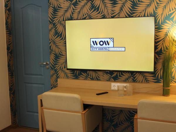 WOW City Hostel : photo 3 de la chambre chambre lits jumeaux avec salle de bains privative