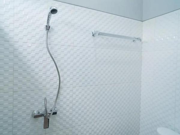 RedDoorz near Sindu Kusuma Edupark 3 : photo 5 de la chambre chambre double Économique