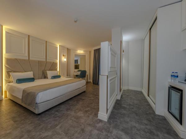 Best Western Plus Khan Hotel : photo 3 de la chambre suite 1 chambre lit king-size avec bain à remous et canapé-lit - vue sur mer - non-fumeurs