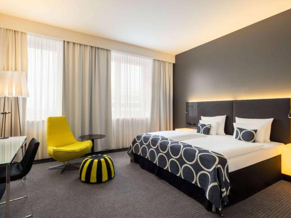 Vienna House by Wyndham Andel's Berlin : photo 2 de la chambre suite deluxe avec lit king-size