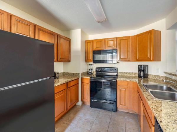 Hilton Vacation Club Desert Retreat Las Vegas : photo 5 de la chambre suite 2 chambres avec baignoire accessible aux personnes à mobilité réduite