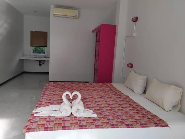 เขาหลัก ซัมเมอร์เฮาส์ 2 : photo 6 de la chambre chambre simple - vue sur piscine
