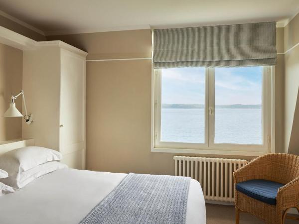 Le Grand Hotel des Bains & Spa - Bretagne : photo 4 de la chambre chambre double classique - vue sur mer