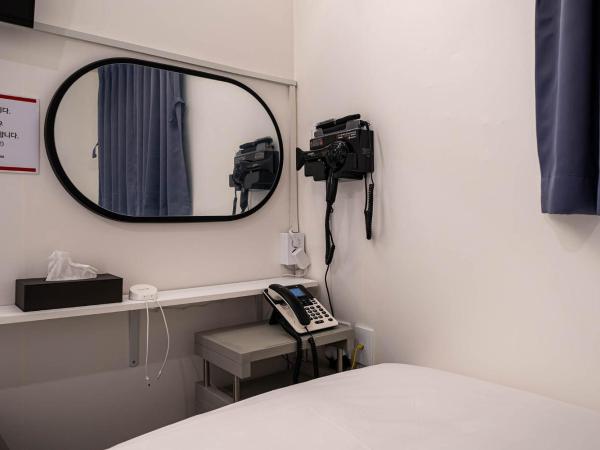 Rose motel : photo 6 de la chambre chambre lits jumeaux