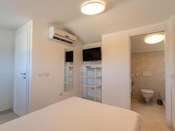 THE BEACH : photo 3 de la chambre chambre double avec terrasse