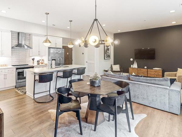 Country Classic at West End Living, Unit #203 : photo 1 de la chambre appartement standard