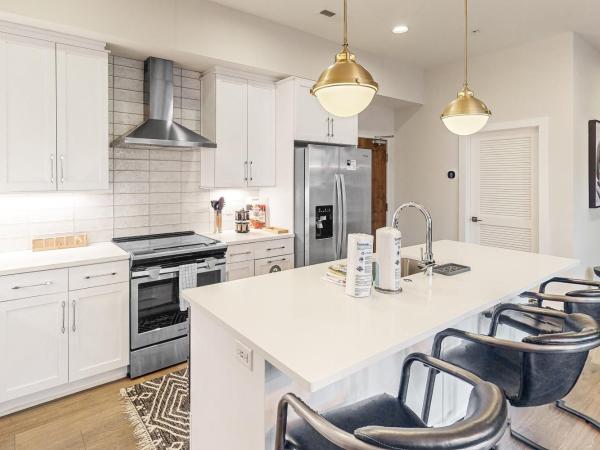 Country Classic at West End Living, Unit #203 : photo 4 de la chambre appartement standard