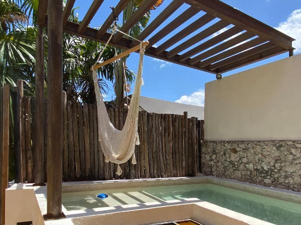 Art 57 Hotel - Adults Only : photo 7 de la chambre suite junior avec piscine privée 