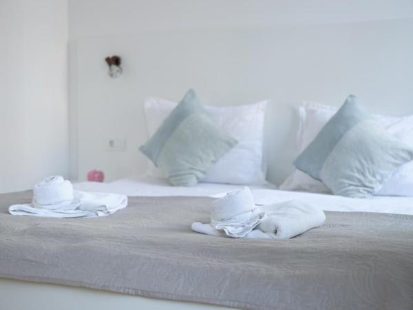 Niva Rooms & Studio Apartment : photo 8 de la chambre chambre double