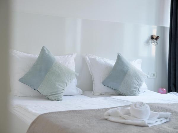 Niva Rooms & Studio Apartment : photo 7 de la chambre chambre double