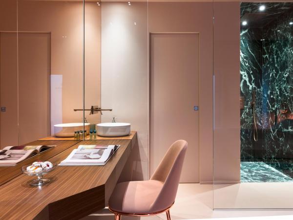 Taormina Infinity Suites : photo 5 de la chambre suite lit queen-size