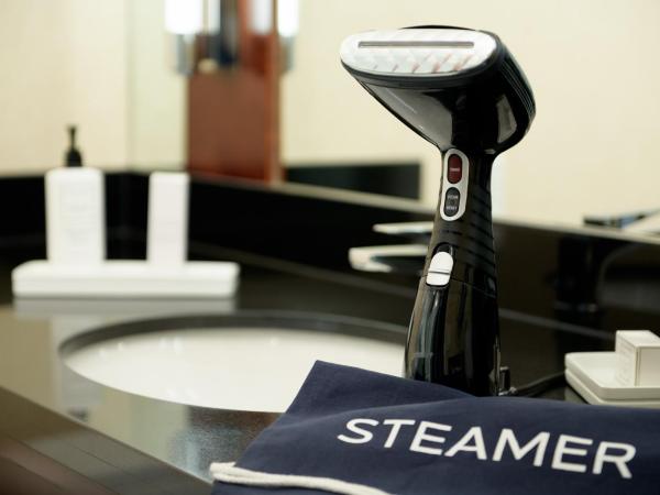 Hilton Charlotte Uptown : photo 9 de la chambre chambre king premium avec vue sur ville