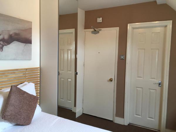 Dockside Hotel : photo 4 de la chambre petite chambre double