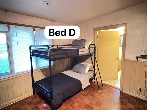 Pill Hill Mansion : photo 4 de la chambre lit superposé dans dortoir mixte