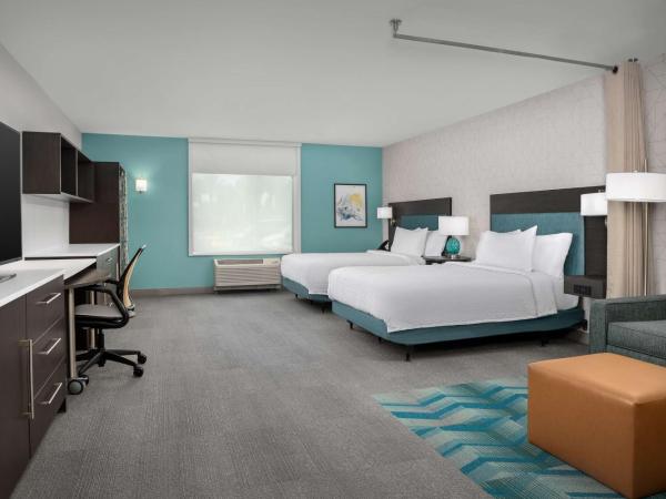 Home2 Suites Orlando Southeast Nona : photo 2 de la chambre studio suite with two queen beds and tub - mobility access
