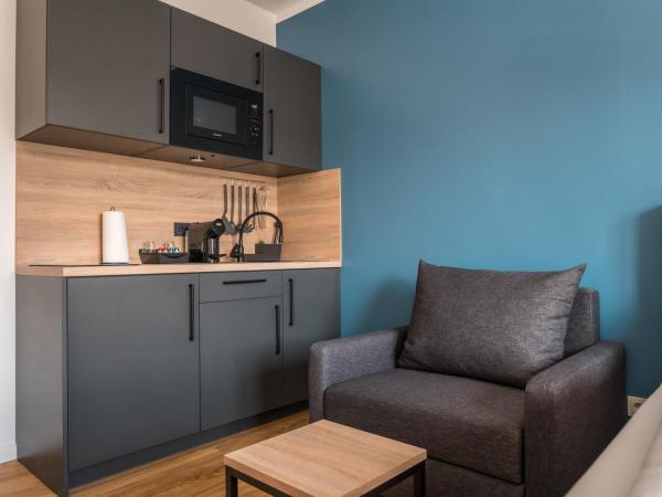 Antares Apartments : photo 2 de la chambre appartement supérieur