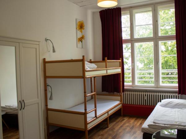 Metropol Hostel Berlin : photo 5 de la chambre chambre triple