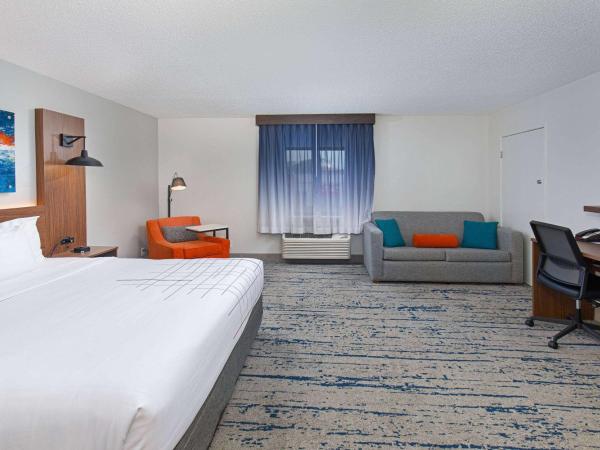 La Quinta by Wyndham Nashville Airport : photo 1 de la chambre chambre lit king-size exécutive