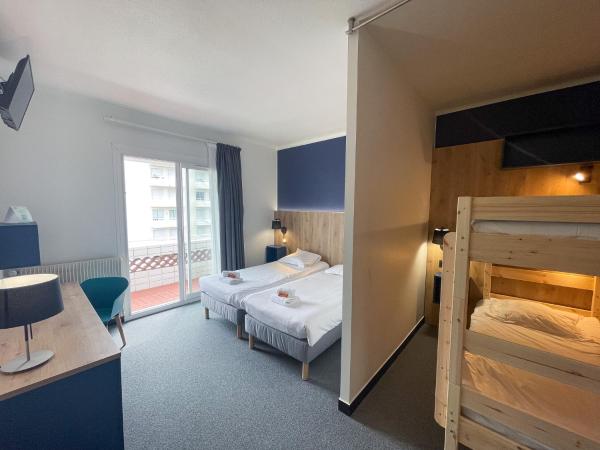 Villages Clubs du Soleil - LA BAULE : photo 1 de la chambre chambre quadruple avec salle de bains privative