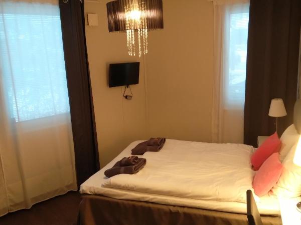 Hotel Charlotte / Stella : photo 7 de la chambre chambre double avec salle de bains privative