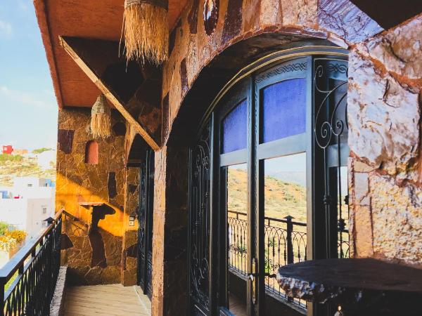 Panorama Guesthouse : photo 8 de la chambre chambre triple avec salle de bains privative