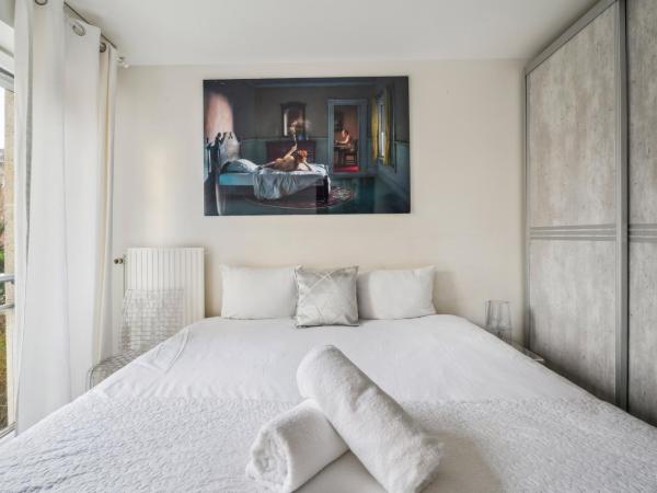 Résidence AURMAT - Appart - Hôtel - Boulogne - Paris : photo 2 de la chambre appartement avec vue sur jardin (2 personnes) - (27 bis rue de l'abreuvoir)