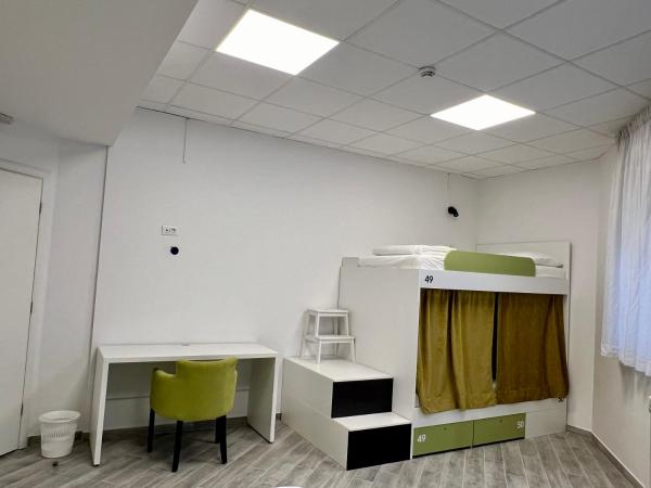 Appa Hostel : photo 6 de la chambre chambre familiale avec salle de bains commune