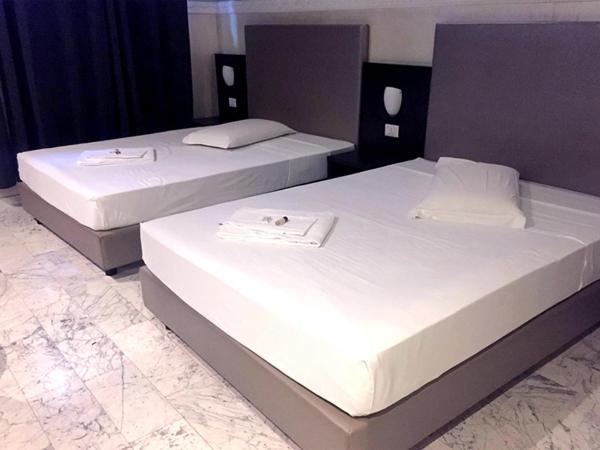 New Generation Hostel Milan Center Navigli : photo 10 de la chambre chambre double ou lits jumeaux