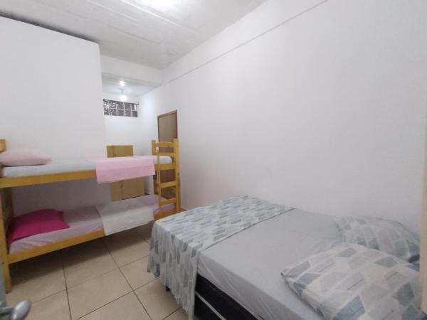 Hostel Varandas do Maracanã : photo 2 de la chambre suite familiale