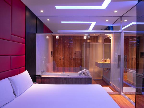 Motel Fantasy 1 : photo 4 de la chambre suite deluxe avec baignoire spa