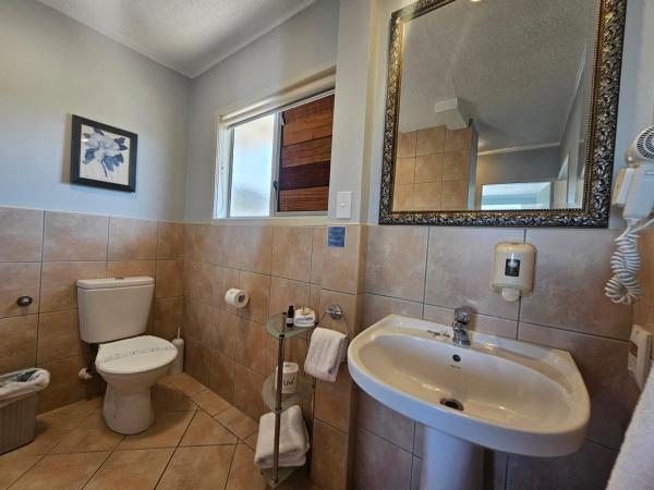 Tui Oaks Motel : photo 3 de la chambre appartement - vue sur lac