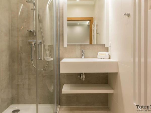 Royal Hill Residence : photo 6 de la chambre studio avec balcon