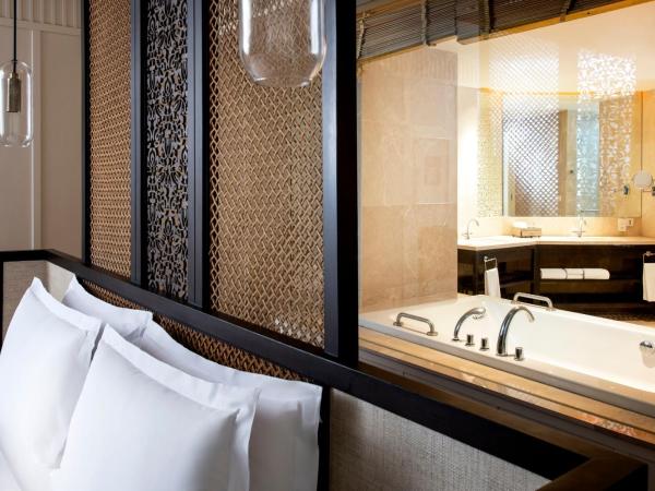 InterContinental Hua Hin Resort, an IHG Hotel : photo 5 de la chambre premium king room with terrace and garden