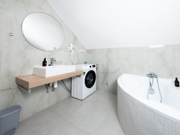 Penzion MOVEINN : photo 6 de la chambre appartement supérieur