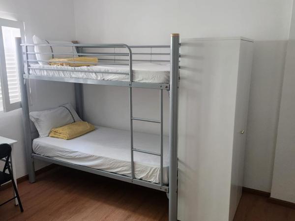 Duke Living : photo 4 de la chambre chambre quadruple avec salle de bains privative