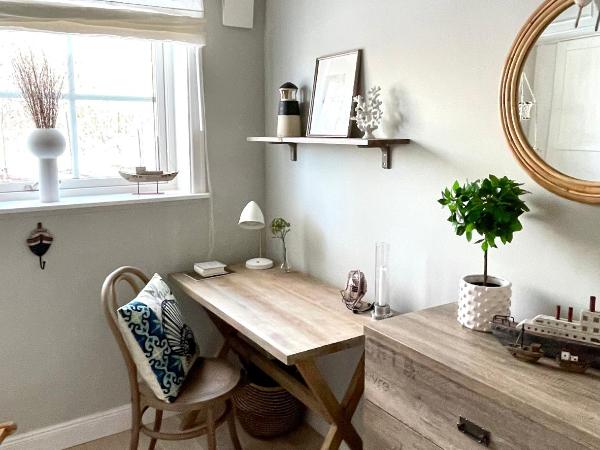 Bastuviken Bed and Breakfast : photo 4 de la chambre chambre double avec lit d'appoint