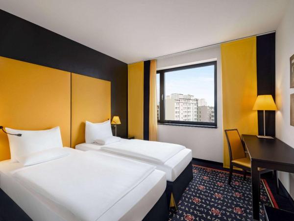 Vienna House Easy by Wyndham Katowice : photo 10 de la chambre chambre lits jumeaux exécutive