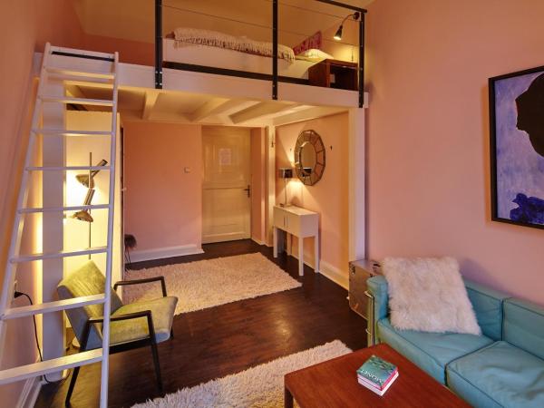 Hadley's Bed and Breakfast : photo 1 de la chambre chambre double avec salle de bains commune