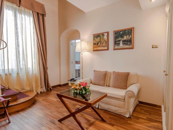 Golden Tower Hotel & Spa : photo 9 de la chambre suite junior en duplex