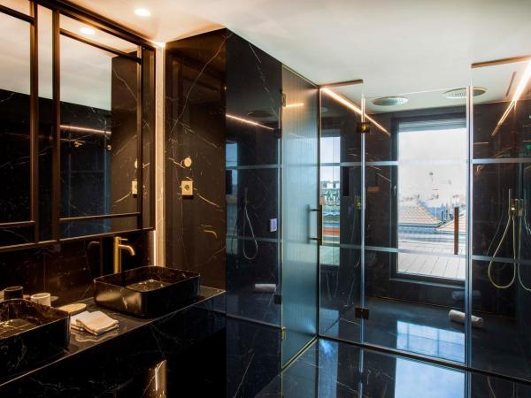 Wine & Books Porto Hotel : photo 6 de la chambre suite junior deluxe