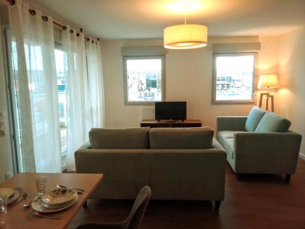 Zenao Appart'hôtels Boulogne-sur-Mer - La Rose des Vents : photo 5 de la chambre appartement avec balcon
