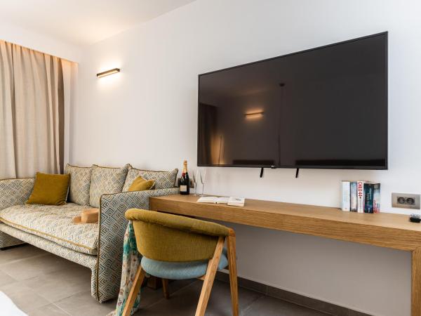 Naxos Resort Beach Hotel : photo 8 de la chambre suite